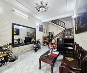 Bán nhà phố nguyễn khang ở kinh doanh ngõ thông ô tô 7 chỗ vào nhà giá 18 tỷ