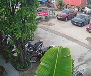 3 Do quản lý không nổi cần sang quán bán đồ ăn vặt mang đi rất đông khách