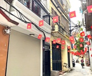 1 Bán nhà xuân thuỷ    4 tầng   dt 43m    mặt tiền 3.5m