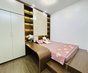 1 Bán nhà lạc long quân tây hồ 64m 6 tầng mt 5m 9,6 tỷ dân xây, 3 thoáng, ô tô, 100m ra hồ tây.