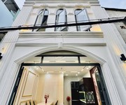 Nhà  đường nguyễn du phường 01 quận gò vấp cũ.