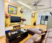 Bán căn hộ 66m  view hồ   tầng trung đẹp nhất tòa hh linh đàm
