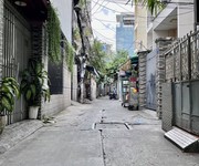 Nhà hiếm đường trần quốc toản quận 3 phường 8 cũ.
