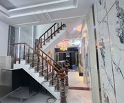 1 Nhà 3 tầng tặng full nt, đường lâm thị hố sát bên siêu thị chợ hạt điều. sát vách  hiệp thành city