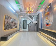 Nhà 3 tầng tặng full nt, đường lâm thị hố sát bên siêu thị chợ hạt điều. sát vách  hiệp thành city