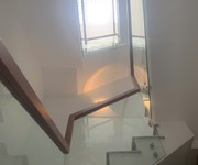 2 Bán nhà đường lê văn thịnh, p . cát lái, tp hcm. 3 tầng. dt 124m2, sổ hồng. giá 9.5 tỷ.