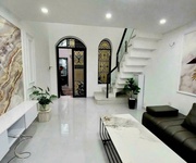 bán nhà trung tâm cầu đất   gần tiệm bánh trung thu đông phương, vị trí hiếm có