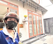 Bán nhà ngang lớn 7m- chủ xây thành 2 căn - đường nguyễn thần hiến giao thương giữa tôn thất thuyết