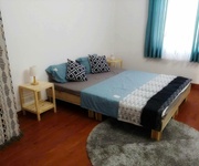 Bán nhà 5 tầng đẹp  khu long biên  gần ô tô đỗ, thu nhập 240tr/năm