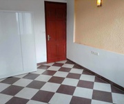 3 Bán nhà 5 tầng đẹp  khu long biên  gần ô tô đỗ, thu nhập 240tr/năm