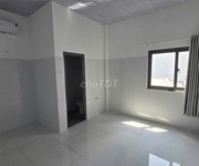 1 Cho thuê phòng mới 100   Tại Hoàng Diệu 2, ngã tư TĐ liền kề SPKT, cách Metro 1.7km