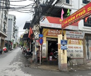 Nhà đẹp - 20 m ô tô tránh dừng đỗ - ngõ thông tứ tung - có sân riêng 3 tầng   30/70m2   8,7 tỷ.