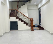 Nhà mới 2 mặt hẻm 3 tầng nở hậu 8m sát đường trần bình trọng p2q5. giá 9.8 tỷ
