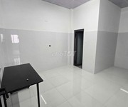 5 Cho thuê phòng mới 100   Tại Hoàng Diệu 2, ngã tư TĐ liền kề SPKT, cách Metro 1.7km