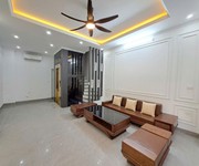 2 Nhà mới full nội thất ô tô đỗ cổng thạch bàn 42m2 x 6 tầng x 9.5 tỷ long biên.