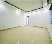 3 Cho thuê nhà riêng trong ngõ Trần Nguyên Hãn , Lê Chân . Sẵn điều hòa , nóng lạnh