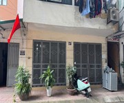 Cho thuê nhà mặt phố   tiện kinh doanh, khu phố đi bộ