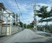 Cần bán 73m2 nhà cấp 4 mặt chính đi vào TĐC Ngọc Động. View hồ, đường ô tô tránh đỗ