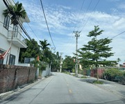 1 Cần bán 73m2 nhà cấp 4 mặt chính đi vào TĐC Ngọc Động. View hồ, đường ô tô tránh đỗ