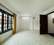 2 Bán nhà lạc long quân 70m, 5 tầng, lo góc 3 thoáng, mới tinh, full nội thất
