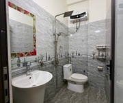 2 Cho thuê nhà Văn Cao, DT: 45m2, 3 p.ngủ full đồ.