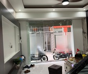 9 Cho thuê nhà Văn Cao, DT: 45m2, 3 p.ngủ full đồ.