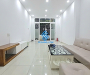 Bán nhà 2 tầng hẻm thông đường trần nhật duật   trung tâm nha trang, giá chỉ 4,2 tỷ