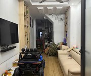 Bán nhà riêng phố thanh am 41m2 x 5 tầng mặt tiền 3.2m x 6.85 tỷ long biên hà nội. 5m ra ô tô chánh.