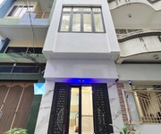 4  NHÀ XINH GIỮA LÒNG QUẬN 3  - Phường 3  phường cũ , Quận 3  nay là phường Võ Thị Sáu  - Nhà mới