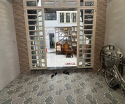 1 Nhà đẹp khủng 4mx20m xây dựng rất hầm hố có sân xe cổng rào đường 3,5m