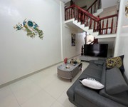 2 Chính chủ bán nhà 3 tầng lệch - ngõ oto đường Nguyễn văn Cừm trung tâm Thành Phố