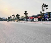 2 Bán nhà hồng tiến, 65m x 4 tầng, mặt tiền 13.5m, vỉa hè đá bóng, xe container quay đầu