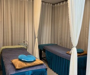 2 Do đi nước ngoài nên mình cần sang lại tiệm nail gội massage , khu vực lý thường kiệt, phường tân