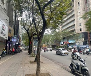 Tôi cần bán nhà mặt ngõ thái hà - vị trí đoạn kinh doanh sầm uất nhất phố, vỉa hè rộng