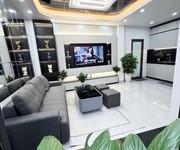 Nhà đẹp trung tâm đống đa   33m  x 5t, lô góc, mặt tiền 6m, full nội thất   giá chỉ 7 65 tỷ