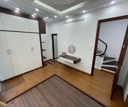 1 Võ chí công 30m x5 tầng 8,8 tỷ ngõ rộng,sát phố,thông tứ tung