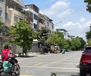 Bán nhà liền kề văn phú - 90 m2 hoàn thiện đường 24m văn phú hà đông hoàn thiện với 5 tầng giá chỉ
