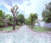 1 Bán nhà mặt tiền 20x50m giá 27 tỷ đường huỳnh thị na