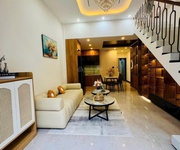 1 Bán gấp nhà mặt tiền trung tâm hải châu, đầy đủ công năng, nội thất xịn xò, sân thượng thoáng mát