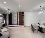 2 Bán nhà  đường số 11, q.9, tăng nhơn phú b. dt 110m2, 2 tầng, 3pn. sổ hồng, giá 7.35  tỷ.