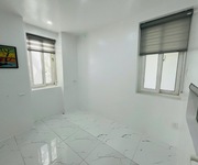3 Bán căn hộ 100m    khu văn phòng   ở   dịch vụ công cộng 713 lạc long quân  8,9 tỷ