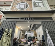 Gấp bán nhà phú diễn,lô góc,3 thoáng,oto dừng đỗ ngày đêm,dt 50m2x5t,mt 5m,8.7ty