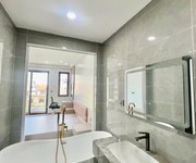 3 Bán nhà võ chí công- ô tô- thang máy ở ngay -65m 5 tầng 14.3 tỷ