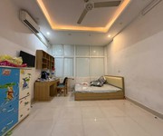 Bán nhà tây sơn 25m2. 5 tầng. mặt tiền 4.1m. giá 7.98 tỷ đống đa hà nội