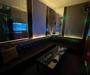 1 Bán nhà linh lang 84m2. 5 tầng. mặt tiền 7m. giá 65 tỷ ba đình hà nội
