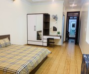 3 Cho thuê nhà Văn Cao, DT: 90m2, 4 p.ngủ khép kín.