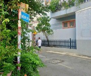 4 Bán nhà trung tâm quận 9 - 2p ra lê văn việt - hẻm xe ô tô thoải mái - gần đh tài chính marketing -
