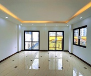 Bán nhà phố hoàng quốc việt 51m2 x 5 tầng, ô tô đỗ cửa, sổ đỏ chính chủ, 20.x tỷ