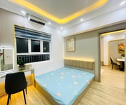 3 Cần bán căn hộ full đồ mới 100, ban công đông nam, view hồ, chung cư Thanh Hà