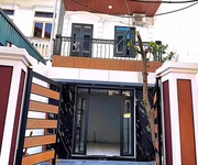 Nhà đẹp ngõ nông 3 gác qua phố chu huy mân 103 m2 x 4 tầng mặt tiền 4.7m x 12.3 tỷ long biên hà nội.